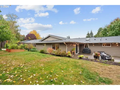 11945 SW Summer Crest Drive Portland OR 97223