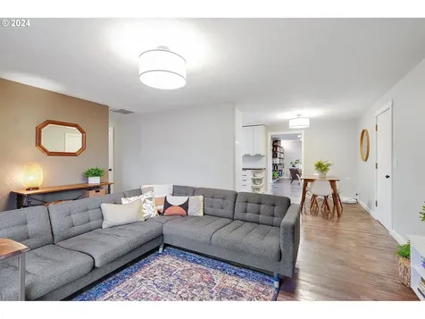 11945 SW Summer Crest Drive Portland OR 97223