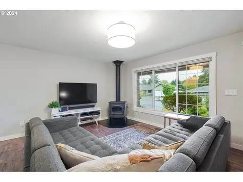11945 SW Summer Crest Drive Portland OR 97223