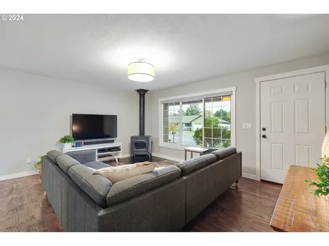 11945 SW Summer Crest Drive Portland OR 97223