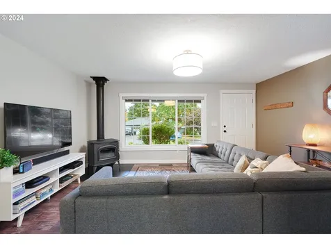11945 SW Summer Crest Drive Portland OR 97223