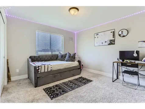 2291 SE 11th Avenue Canby OR 97013