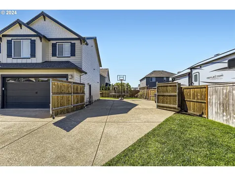2291 SE 11th Avenue Canby OR 97013