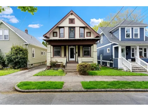 1229 Se 32nd Place Portland OR 97214