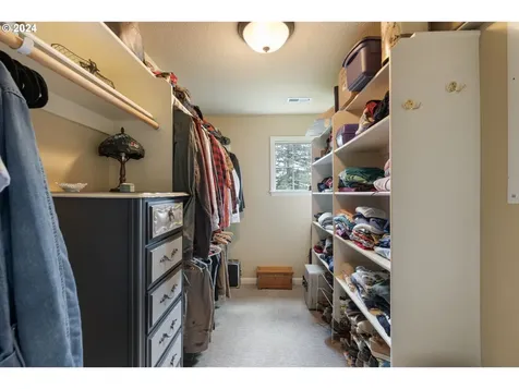 2054 Nw Fargo Loop Camas WA 98607