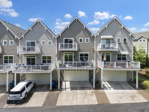 2054 Nw Fargo Loop Camas WA 98607