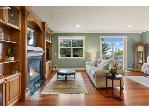 2054 Nw Fargo Loop Camas WA 98607