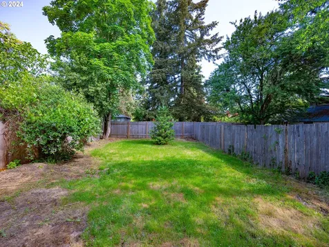 141 Tatum Lane Eugene OR 97404
