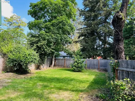 141 Tatum Lane Eugene OR 97404