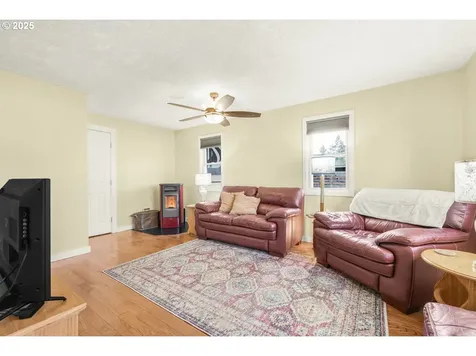 770 SE 16th Avenue Hillsboro OR 97123