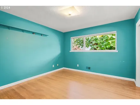 7937 SW Crestline Drive Portland OR 97219
