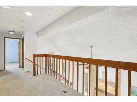15705 NE 9th Circle Vancouver WA 98684