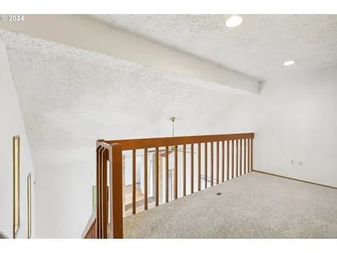 15705 NE 9th Circle Vancouver WA 98684