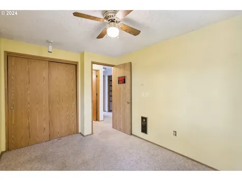 15705 NE 9th Circle Vancouver WA 98684