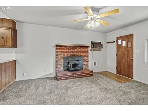 3048 Delaware Street Longview WA 98632