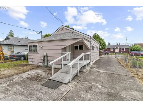 3048 Delaware Street Longview WA 98632