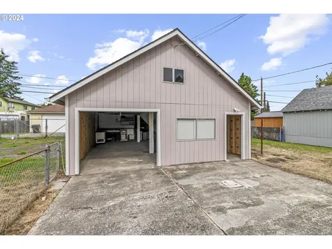 3048 Delaware Street Longview WA 98632
