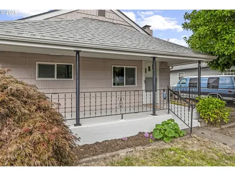 3048 Delaware Street Longview WA 98632