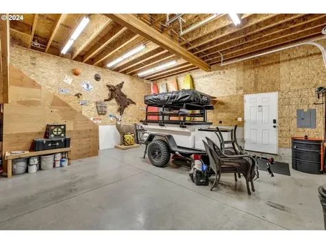 1127 E Pioneer Loop La Center WA 98629