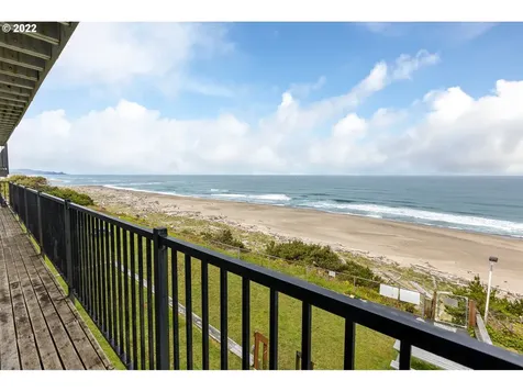 4229 Sw Beach Avenue Lincoln City OR 97367