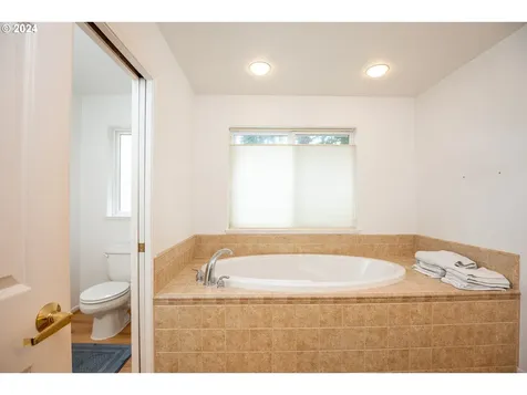 441 King Street Yachats OR 97498