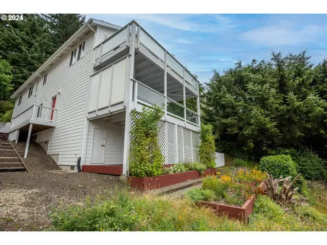 441 King Street Yachats OR 97498