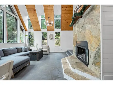 26919 Old Holley Road Sweet Home OR 97386