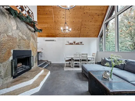 26919 Old Holley Road Sweet Home OR 97386