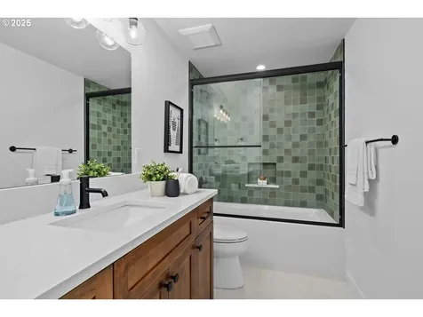 6570 Paola Court Gladstone OR 97027