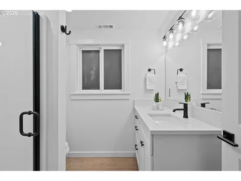 6570 Paola Court Gladstone OR 97027