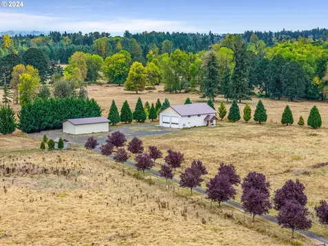 143 Smokey Valley Road Toledo WA 98591