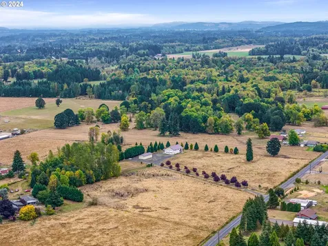 143 Smokey Valley Road Toledo WA 98591