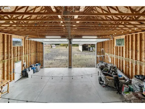 143 Smokey Valley Road Toledo WA 98591