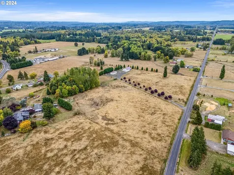143 Smokey Valley Road Toledo WA 98591