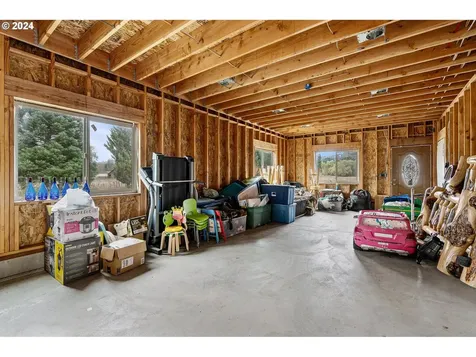 143 Smokey Valley Road Toledo WA 98591