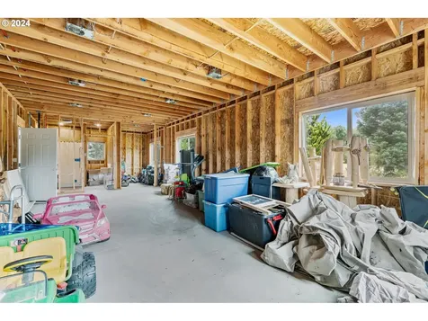 143 Smokey Valley Road Toledo WA 98591