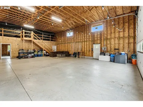 143 Smokey Valley Road Toledo WA 98591