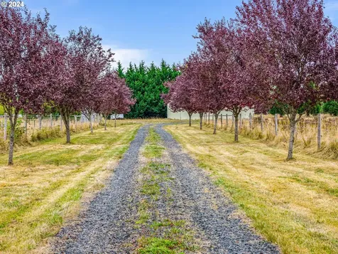 143 Smokey Valley Road Toledo WA 98591