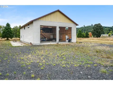 143 Smokey Valley Road Toledo WA 98591