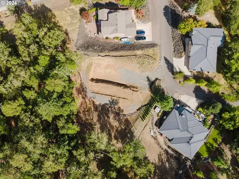 233 Winchester Creek Avenue Winchester OR 97495