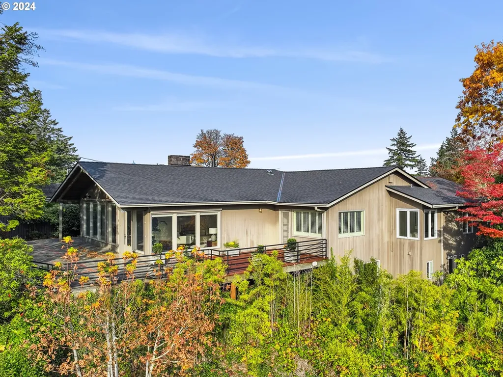 1540 SW Elizabeth Court Portland OR 97201