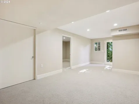 1540 SW Elizabeth Court Portland OR 97201