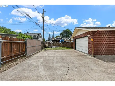 970 Kalmia Street Junction City OR 97448