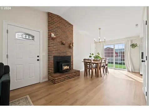 408 Eckerd Avenue Molalla OR 97038