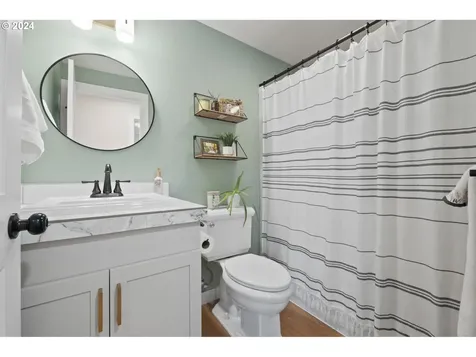 408 Eckerd Avenue Molalla OR 97038