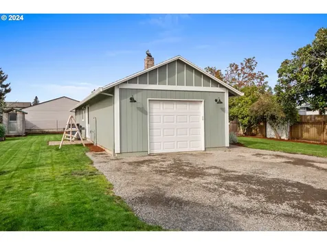 408 Eckerd Avenue Molalla OR 97038