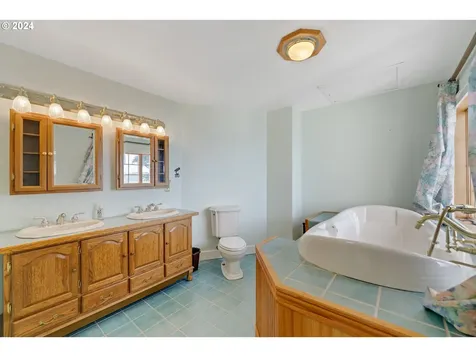 91315 Cape Arago Highway Coos Bay OR 97420