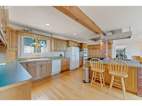 91315 Cape Arago Highway Coos Bay OR 97420