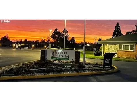 990 Astor Way Woodburn OR 97071