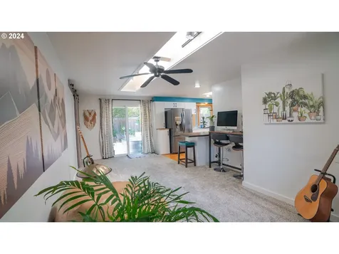 2470 Mcmillan Street Eugene OR 97405